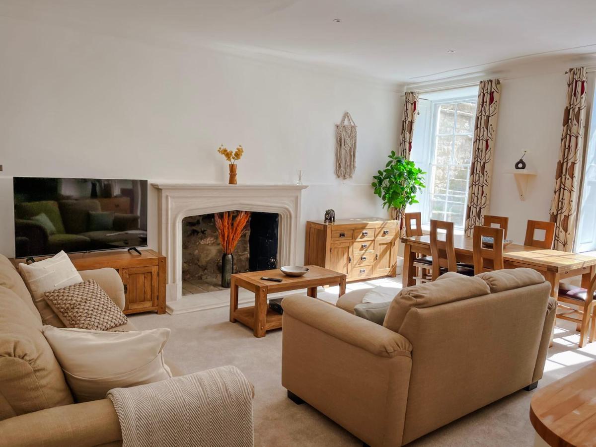 Garden Flat In Period Centrally Located Apartment Bath